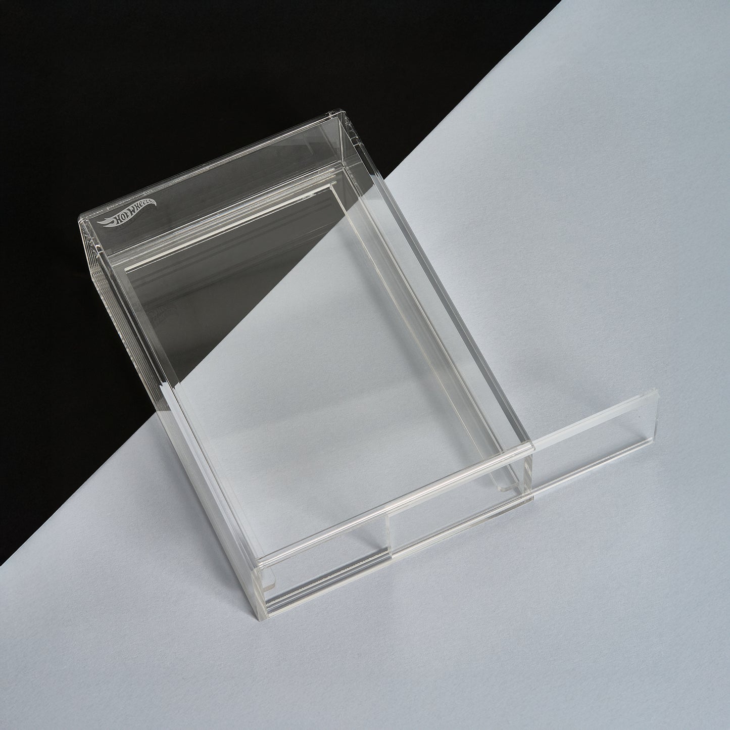 Vitrine Acrylique Hot Wheels™ – Long Card (1:64) – Présentoir Premium pour Collectionneurs